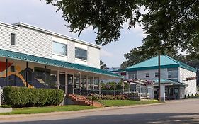 Scott'S Inn & Suites